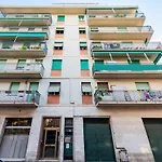 Joivy Stylish Flat With Balcony Near Castle 라팔로