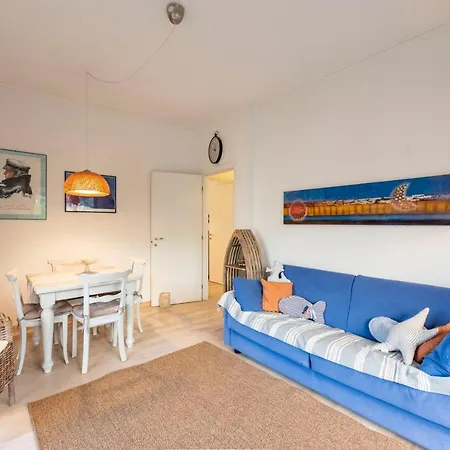 Joivy Stylish Flat With Balcony Near Castle Apartment *