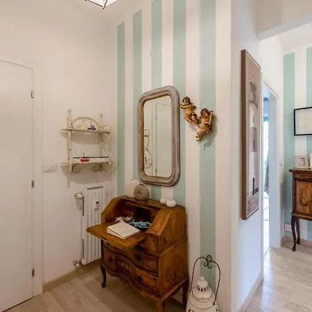 Joivy Stylish Flat With Balcony Near Castle * Rapallo