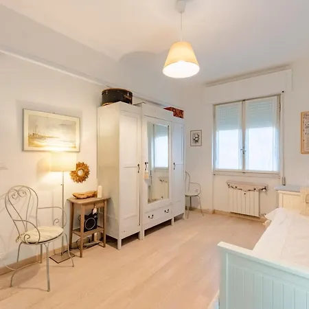 Joivy Stylish Flat With Balcony Near Castle Apartment Rapallo