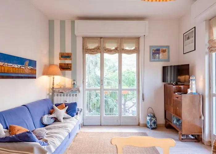Joivy Stylish Flat With Balcony Near Castle Διαμέρισμα Ραπάλο