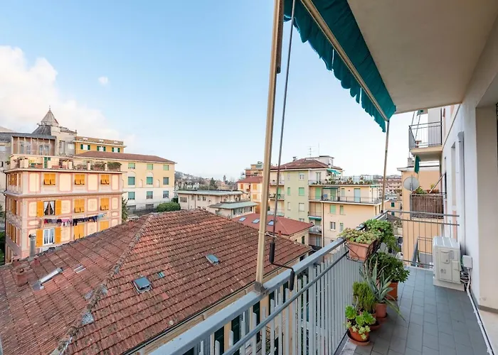 Διαμέρισμα Joivy Stylish Flat With Balcony Near Castle